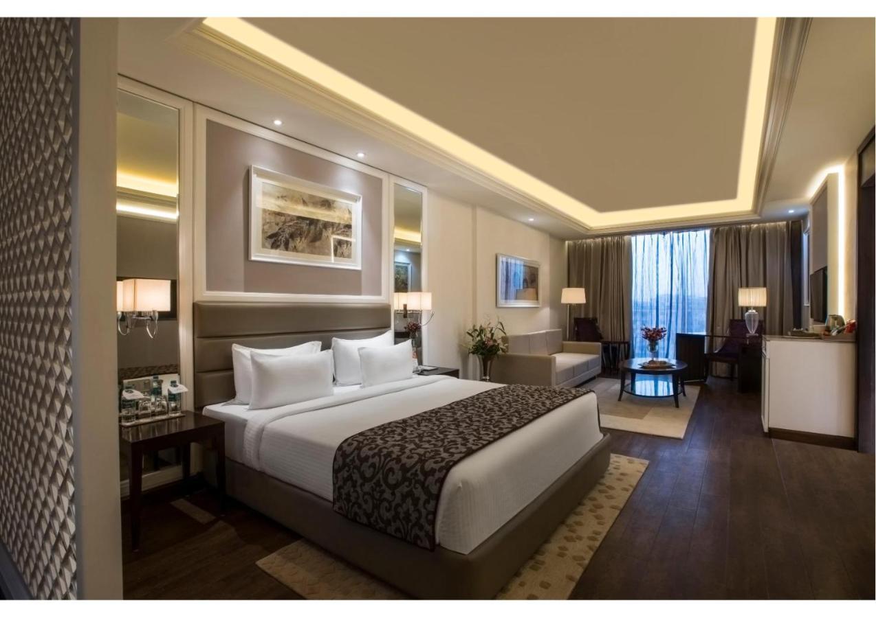 Singhania Sarovar Portico Rāipur Dış mekan fotoğraf