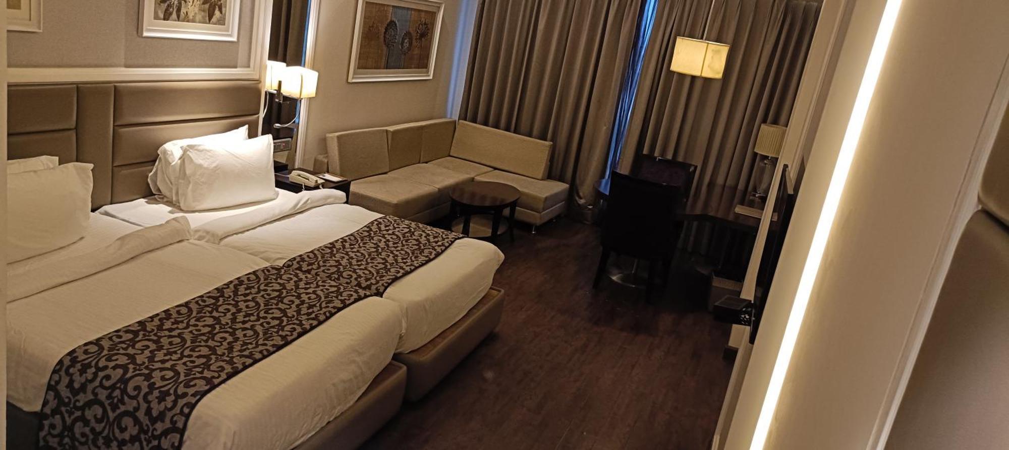 Singhania Sarovar Portico Rāipur Dış mekan fotoğraf